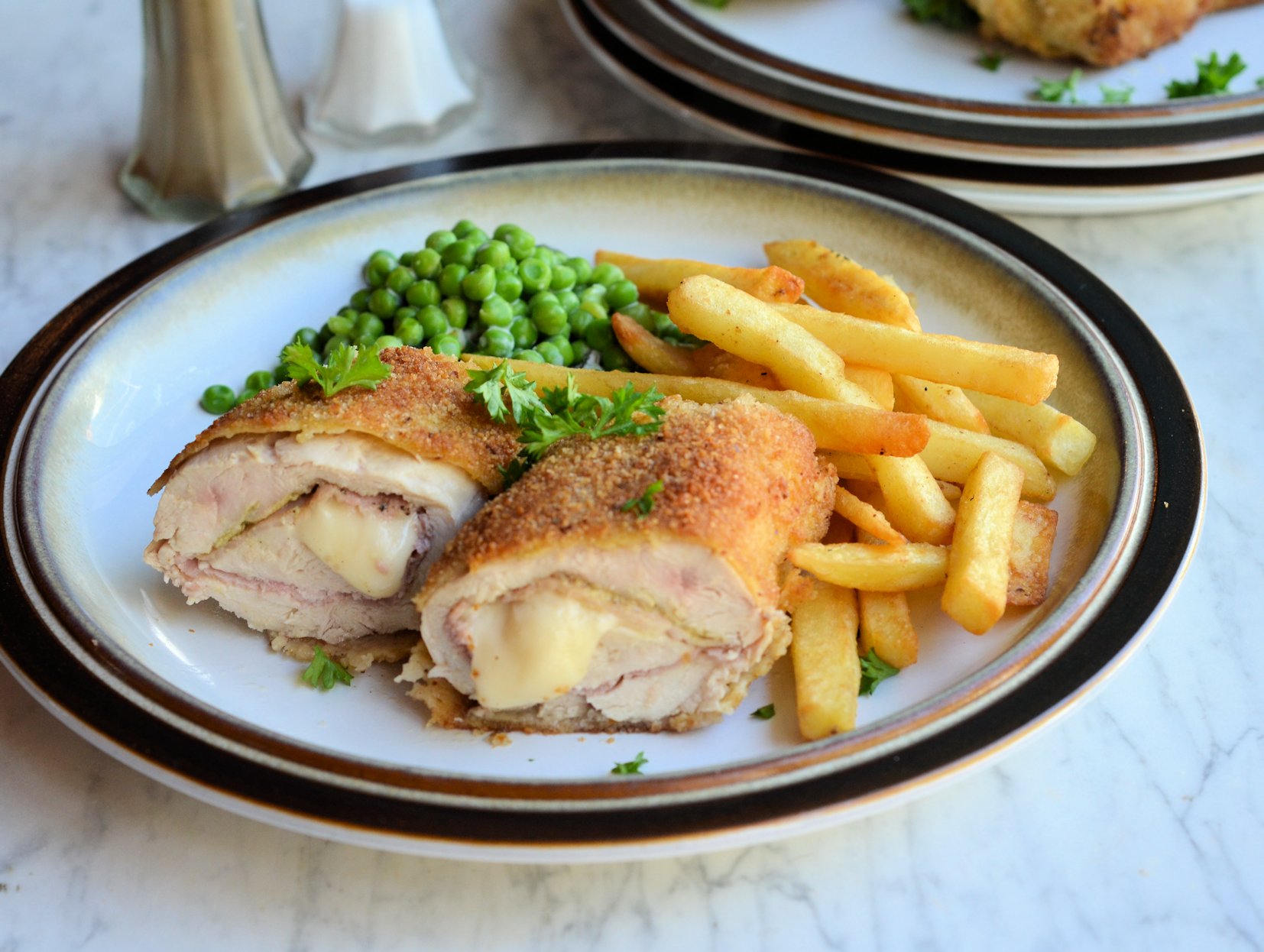 190Pork or Chicken Cordon Bleu